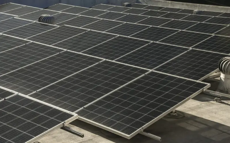 Should You Clean Your Solar Panels Yourself or Hire